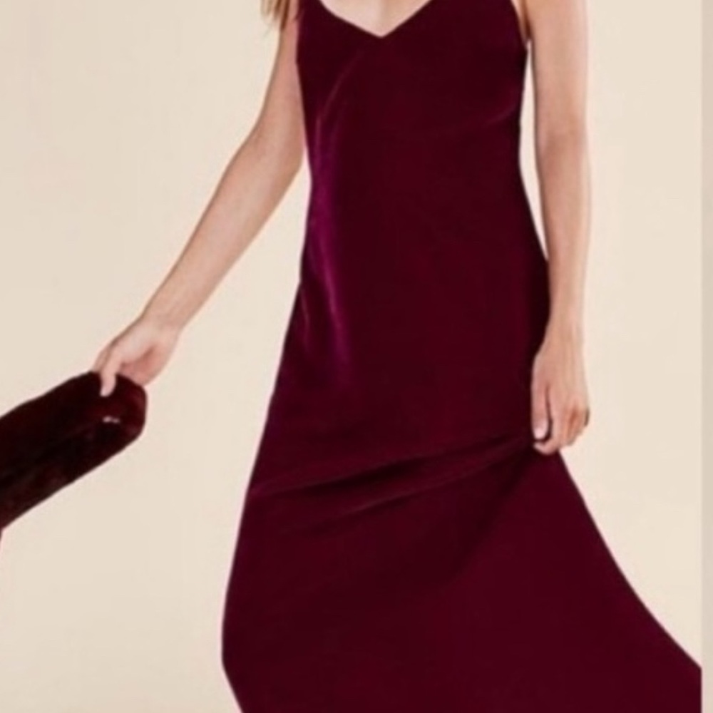 Elegant Burgundy velvet evening dress (Reformation)